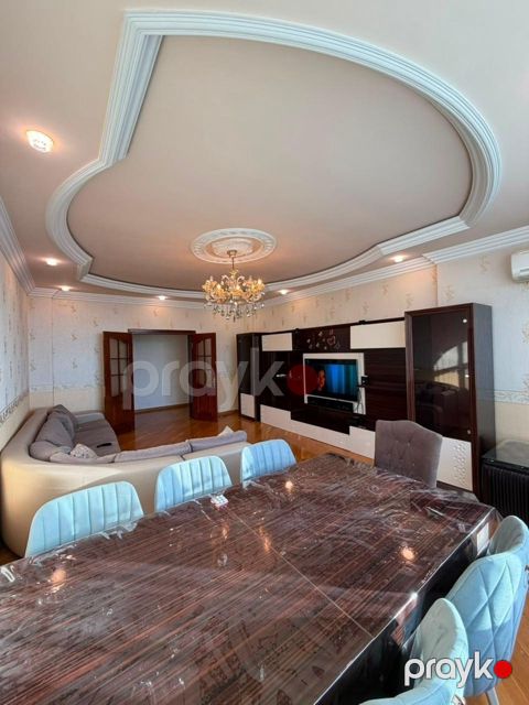 Satılır 3 otaqlı yeni tikili 135 m² — Bakı