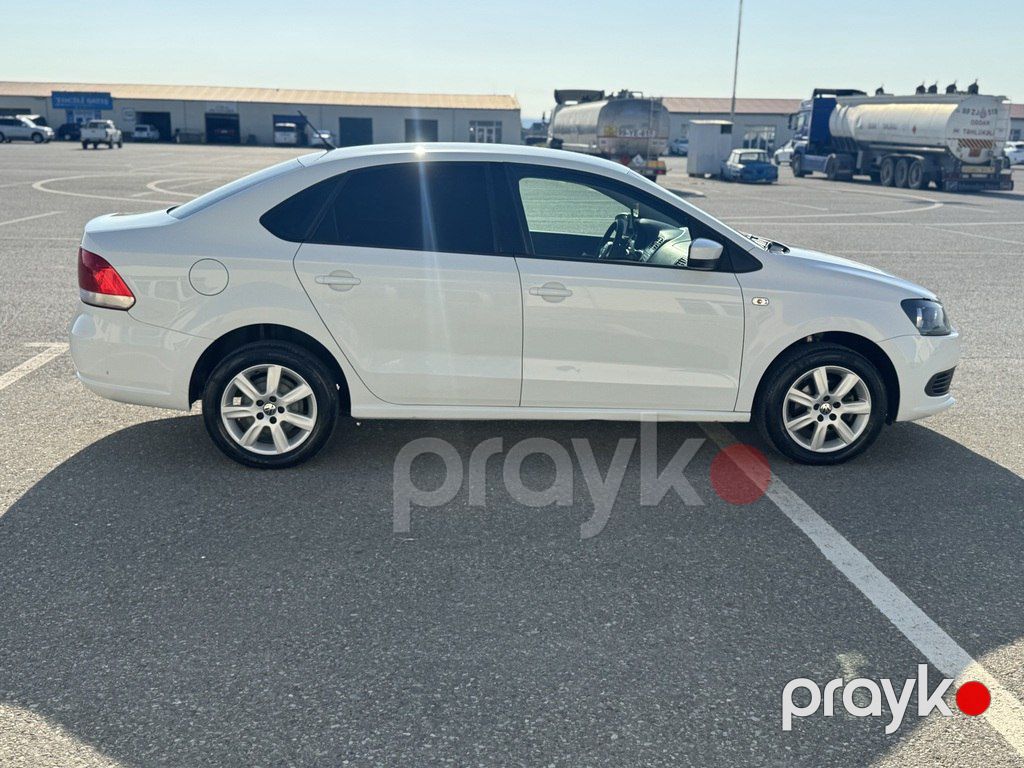 Volkswagen Polo, 1.6 L, 2015 il, 145 000 km — Avtomobillər, Bakı (5)