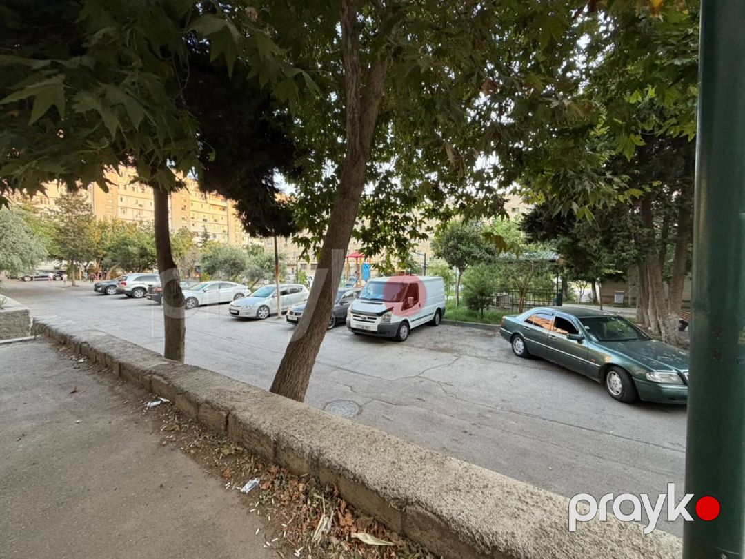 Satılır 2 otaqlı köhnə tikili 45 m² — Mənzil, Bakı (2)