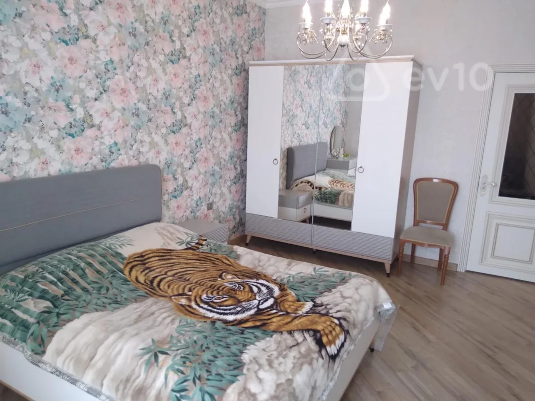 3 otaqlı mənzil, 95 m², Abbasqulu Abbaszadə küçəsi — kirayə — Mənzil, Bakı (4)