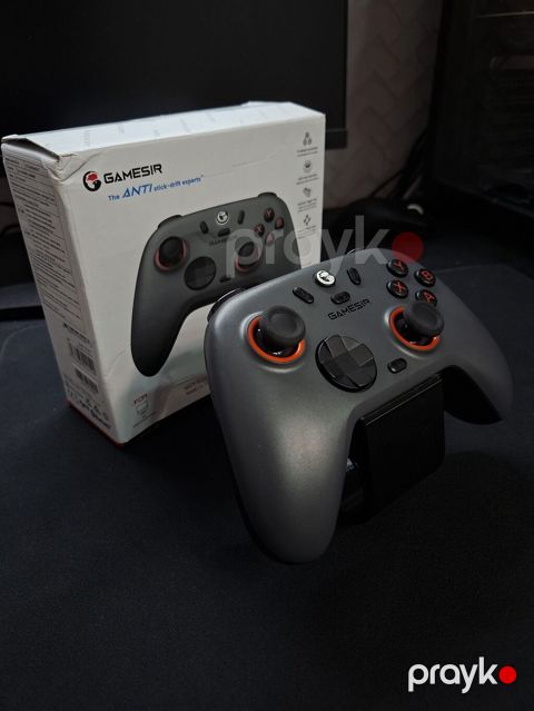 GameSir Nova 2 Lite Simsiz Gamepad Yenidir. Alana üzərində stend — Bakı