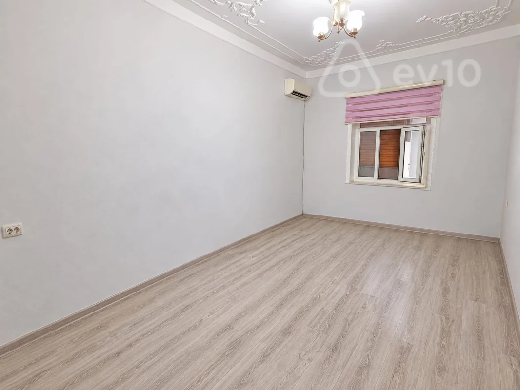 3 otaqlı mənzil, 80 m², Əşrəf Yunisov — Bakı