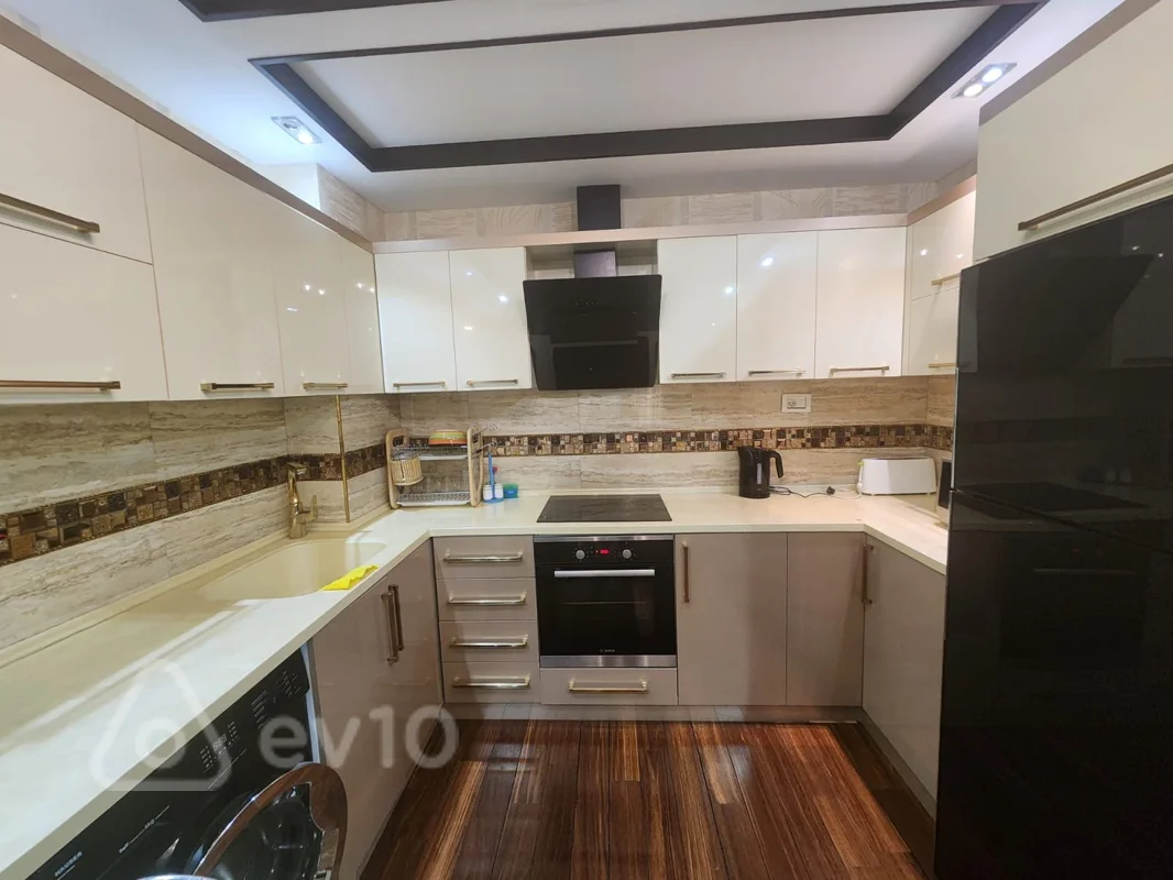 2 otaqlı mənzil, 80 m², Neftçilər prospekti — kirayə — Mənzil, Bakı (11)