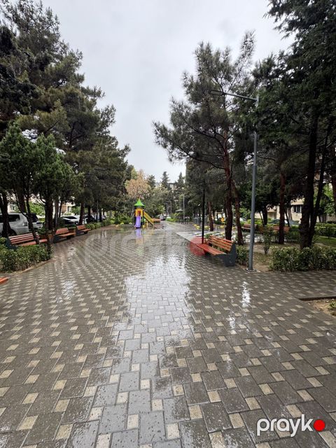 Satılır 2 otaqlı köhnə tikili 41 m² — Bakı