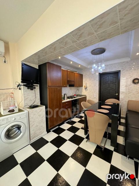 İcarəyə verilir 2 otaqlı köhnə tikili 70 m² — Bakı