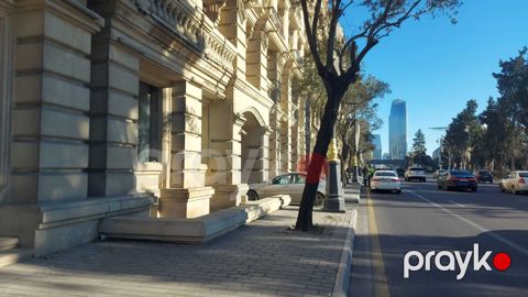 Satılır 3 otaqlı köhnə tikili 70 m² — Bakı