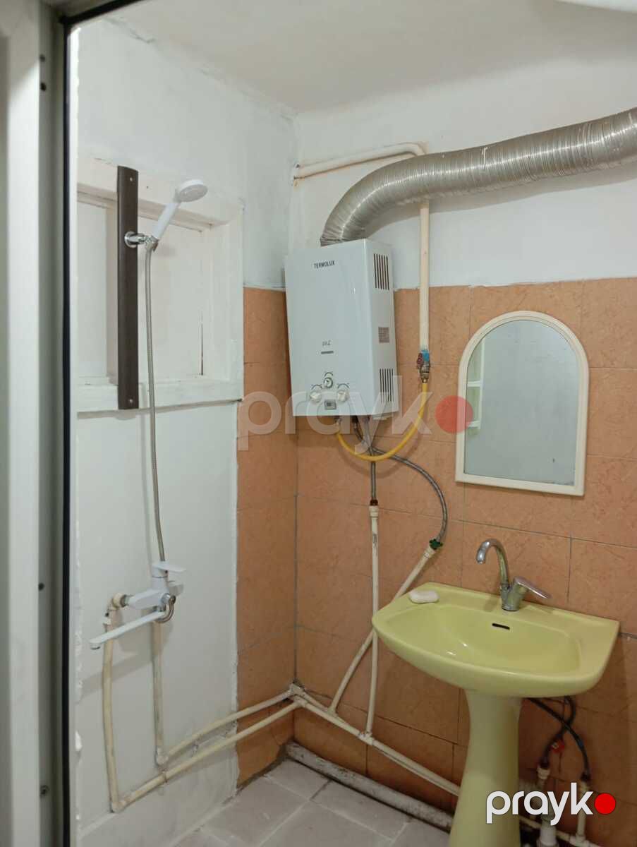 İcarəyə verilir 1 otaqlı köhnə tikili 35 m² — Mənzil, Bakı (9)