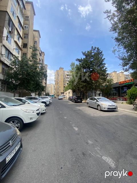 Satılır 3 otaqlı köhnə tikili 65 m² — Bakı