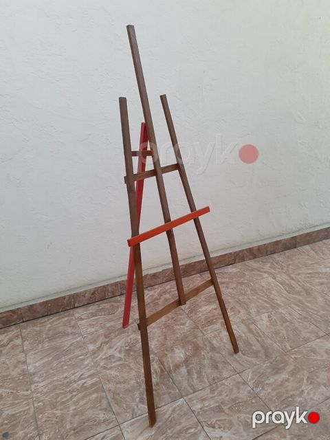 Molbert Grafis Red — Gəncə