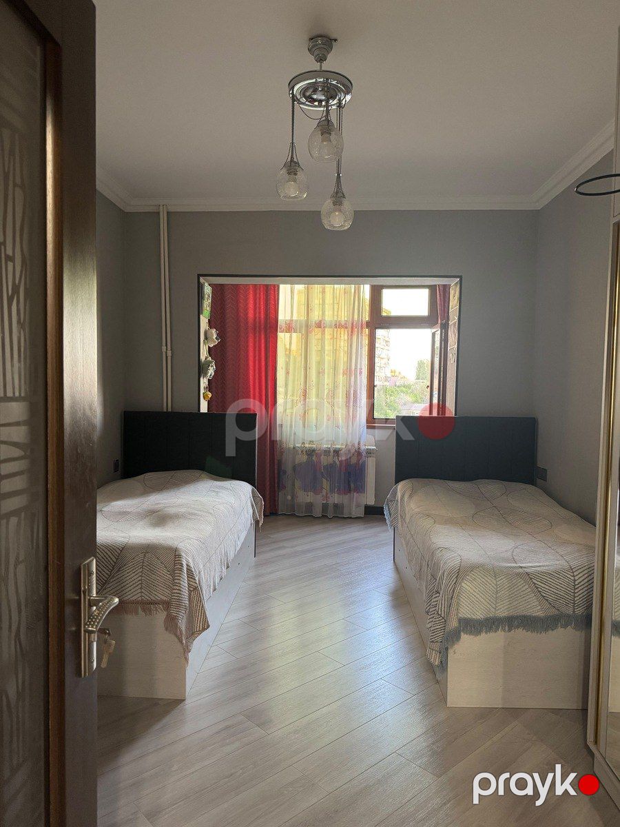 Satılır 4 otaqlı köhnə tikili 100 m² — Mənzil, Bakı (12)