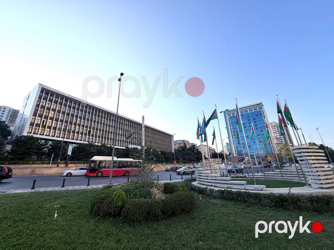 Satılır 3 otaqlı köhnə tikili 100 m² — Mənzil, Bakı (9)
