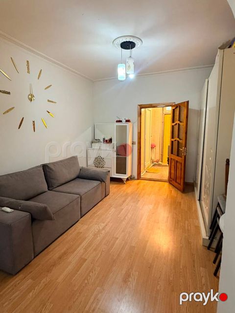Satılır 1 otaqlı köhnə tikili 35 m² — Bakı