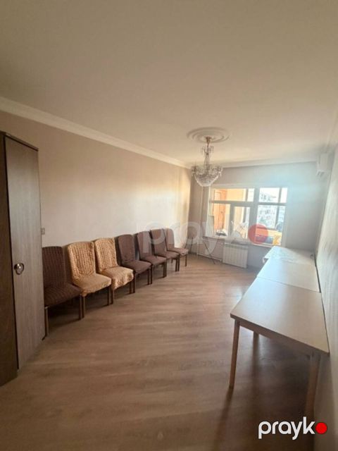 Satılır 3 otaqlı köhnə tikili 80 m² — Bakı
