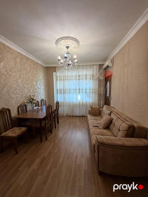 Satılır 2 otaqlı köhnə tikili 55 m² — Bakı