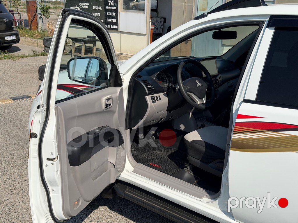 Mitsubishi L200, 2.5 L, 2015 il, 180 000 km — Avtomobillər, Bakı (11)