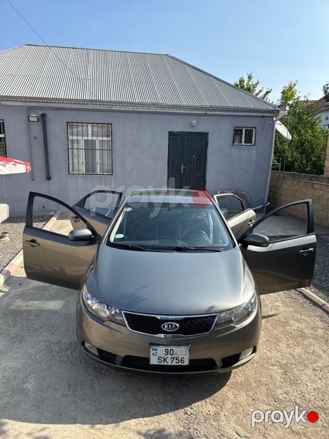 Kia Cerato, 1.6 L, 2011 il, 289 000 km — Tovuz