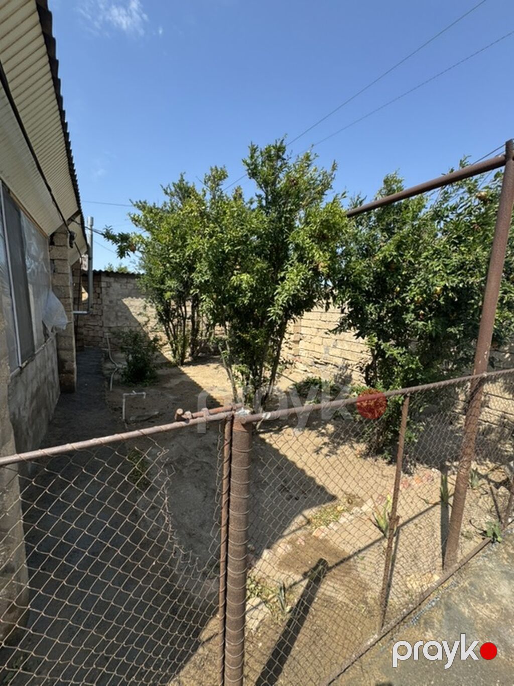 Həyətyanı sahəsi olan kiçik həyət evi - Daş hasarlı bağ sahəsi — Ev, villa, Digah (3)