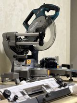 Makita XGT 40V Max akkumulyatorlu sürüşdürülə bilən gön dərəcəli — Saws and jigsaws