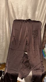 Qəhvəyi rəngdə satən pijama dəsti – Loewe loqolu. Yenidir SON 1 ED — LEYLA