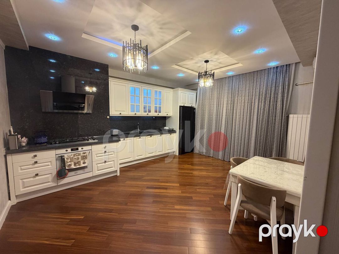 İcarəyə verilir 4 otaqlı yeni tikili 200 m² — Mənzil, Bakı (9)