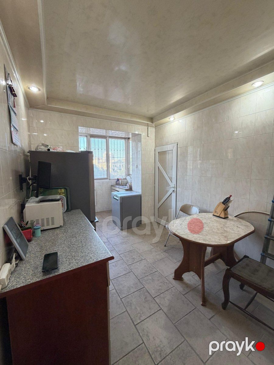 Satılır 4 otaqlı köhnə tikili 90 m² — Mənzil, Bakı (12)