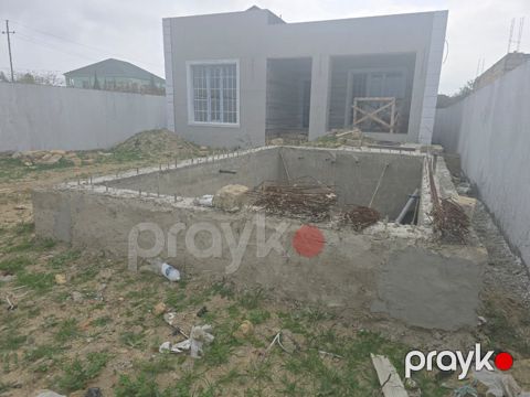 Satılır 4 otaqlı həyət evi/bağ evi 140 m² — Bakı