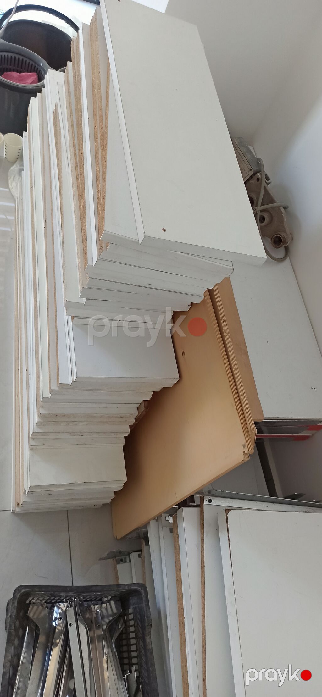 Dükan üçün vitrin rəfləri - Material: laminatlı Dsp/ldsp ağ panellər — Ağac məmulatı, Bakı (2)