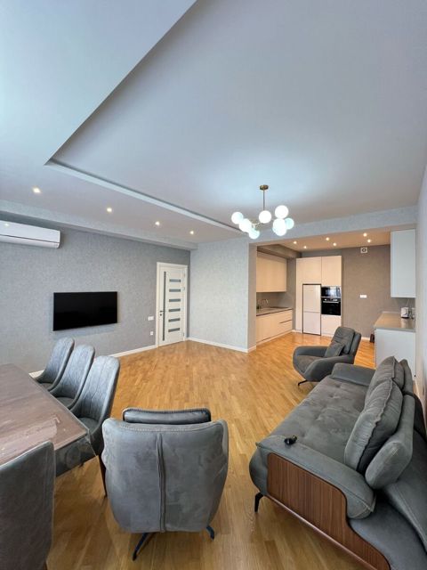 İcarəyə verilir 3 otaqlı yeni tikili 130 m² — Bakı