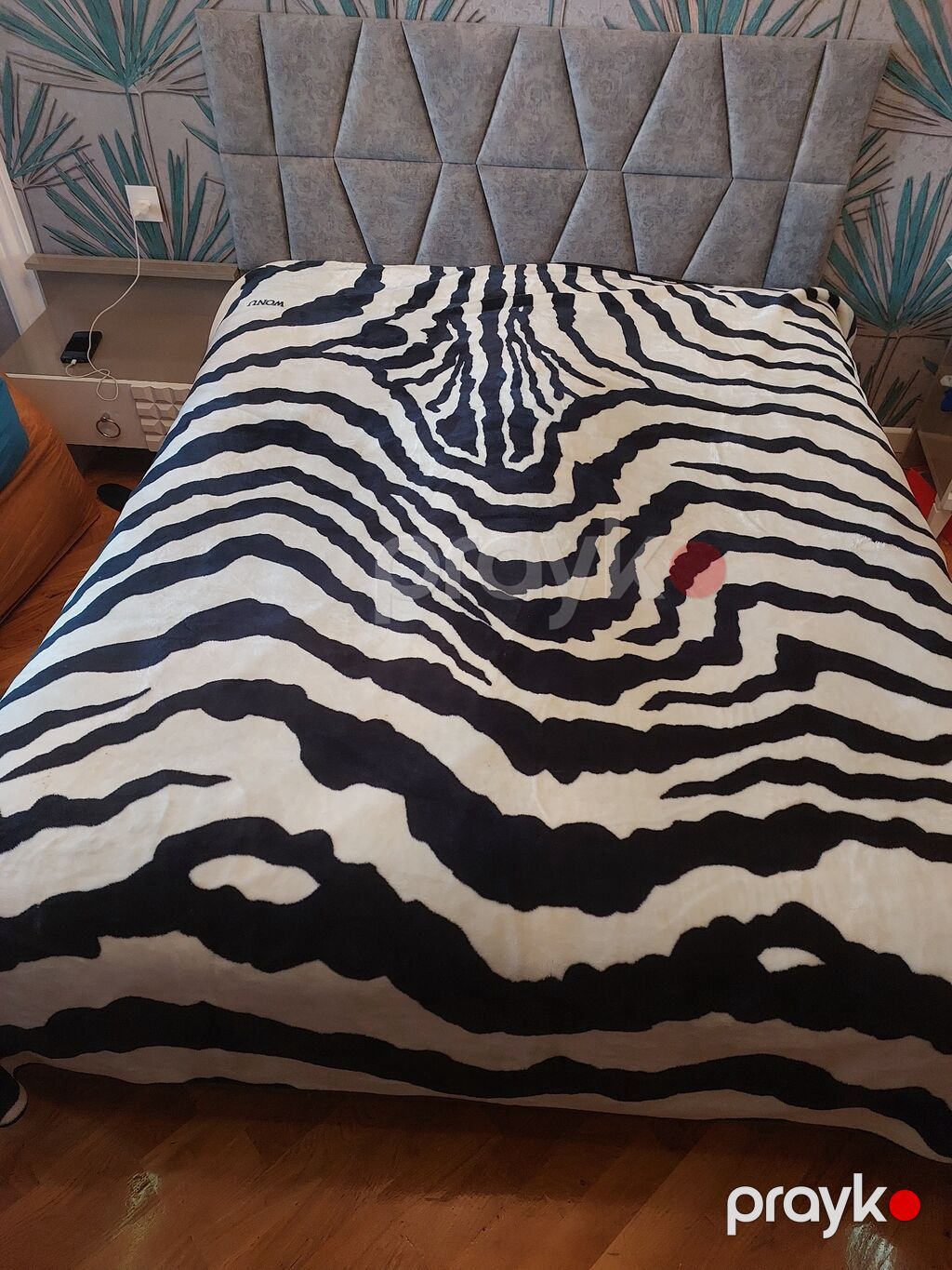 Zebra naxışlı iki nəfərlik yataq örtüyü/plaid - Rəng: qara-ağ zebra — Örtüklər və çarşavlar, Bakı (2)