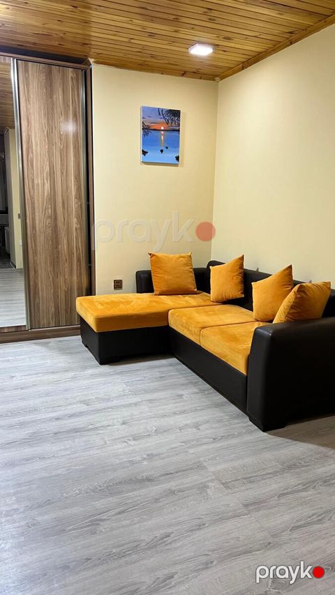 Satılır 3 otaqlı köhnə tikili 60 m² — Bakı