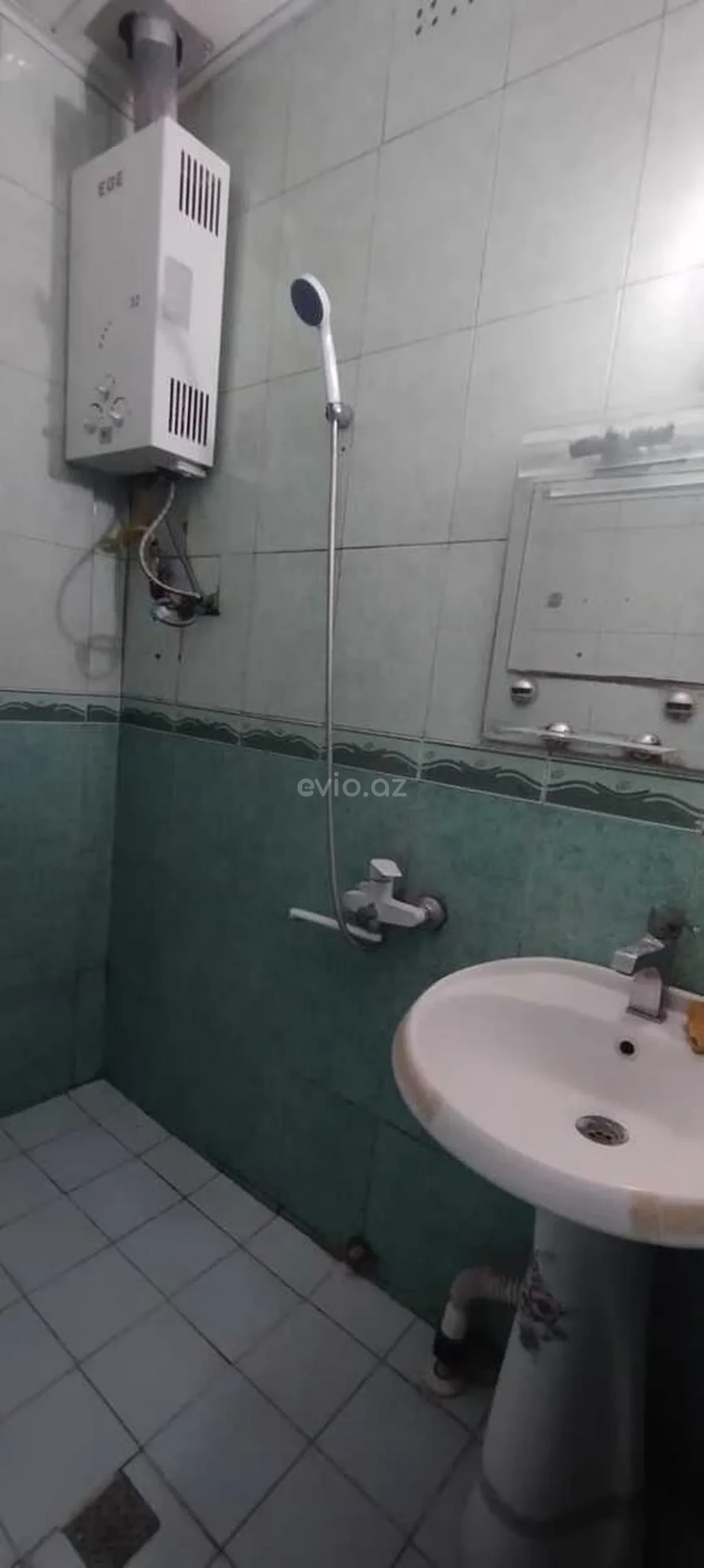 Kirayə 3 otaqlı mənzil Gənclik metrosu yaxınlığında — Mənzil, Bakı (7)