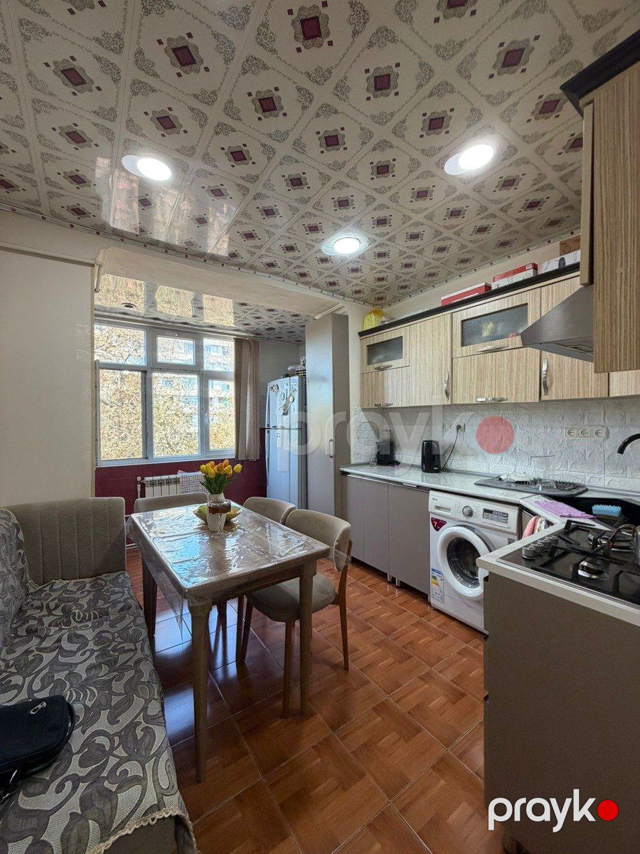 Satılır 2 otaqlı köhnə tikili 65 m² — Mənzil, Bakı (8)