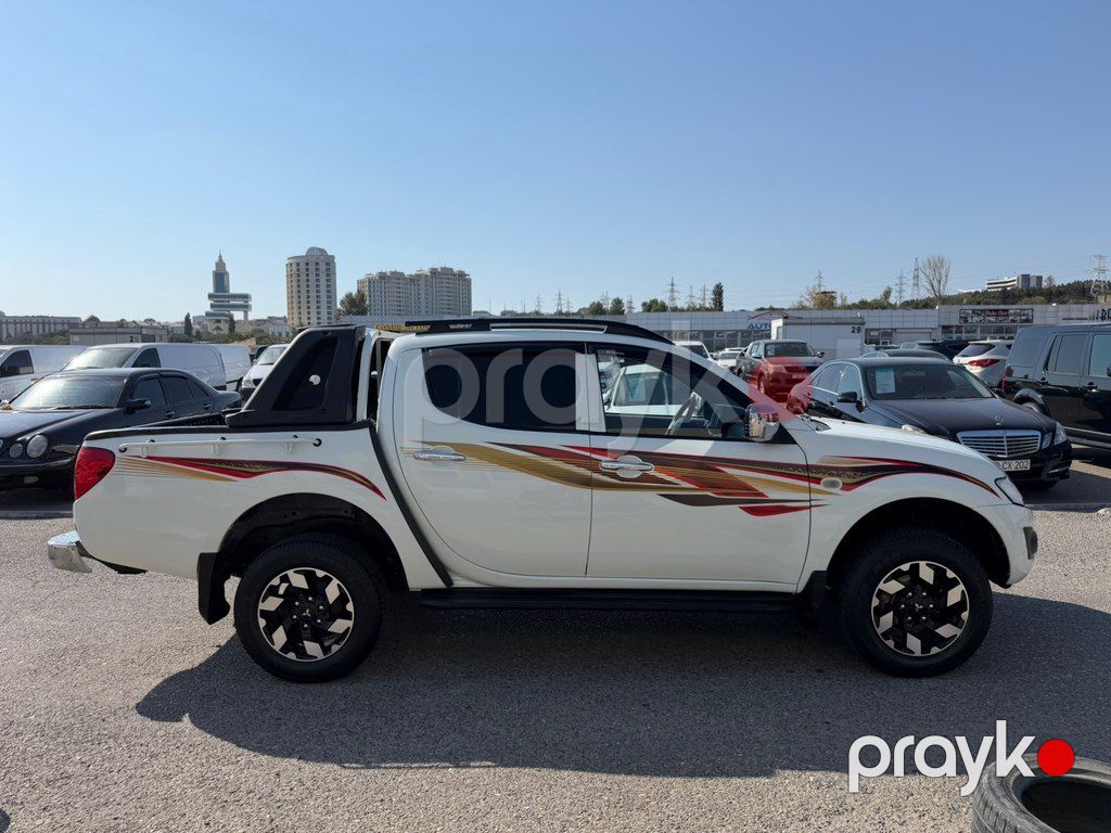 Mitsubishi L200, 2.5 L, 2015 il, 180 000 km — Avtomobillər, Bakı (4)