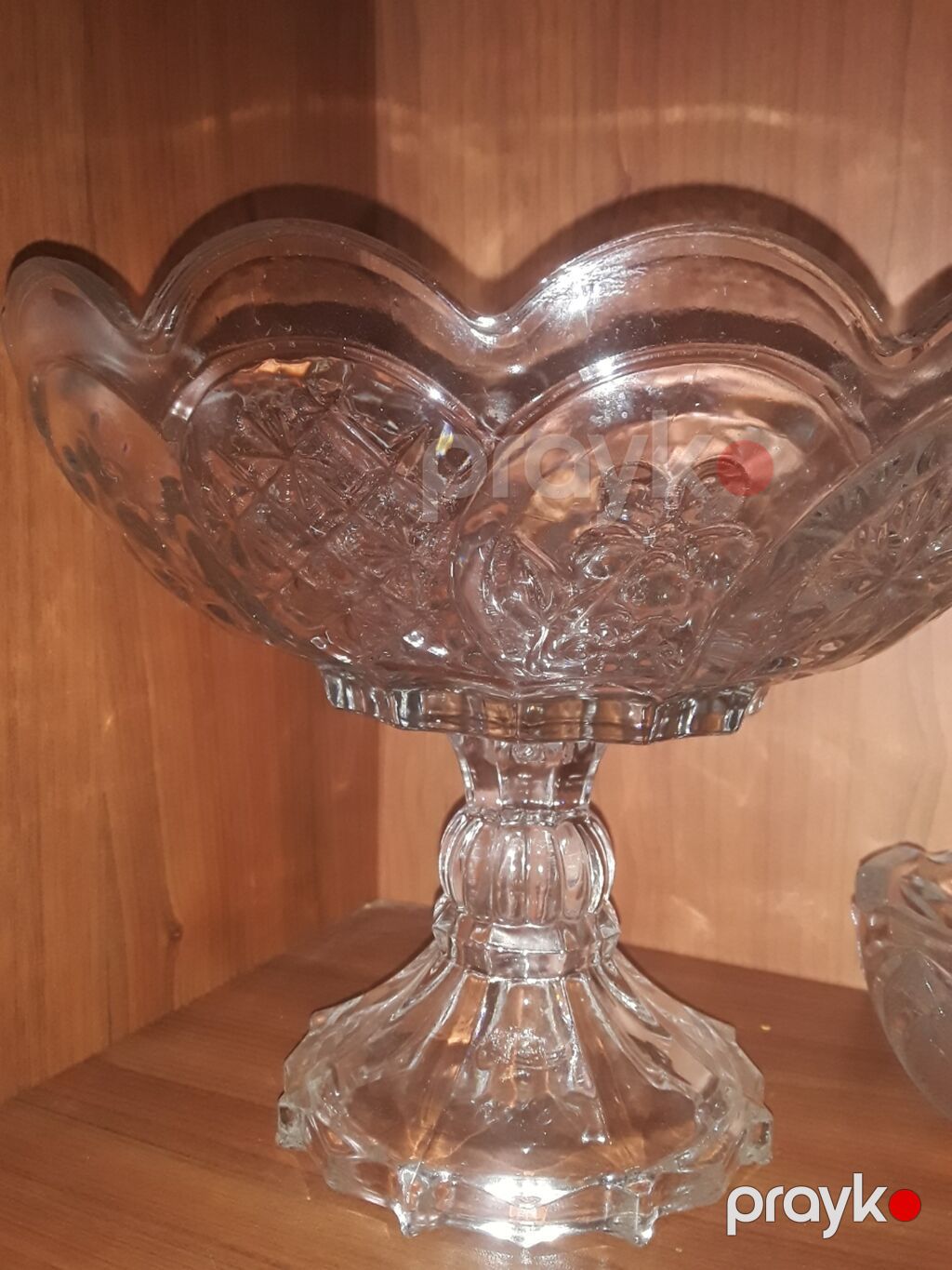 Şüşə ayaqlı meyvə/qənnadı vazı - Material: qalın, şəffaf şüşə — Süfrə qabı, Saray (2)