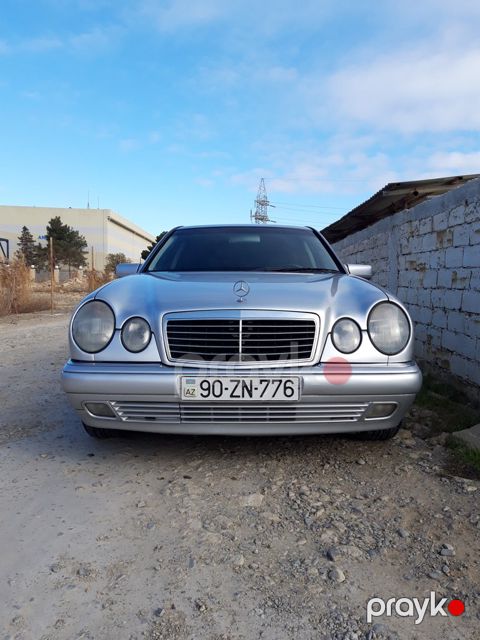 Mercedes E 240, 2.4 L, 1999 il, 338 710 km — Bakı