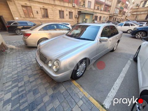 Mercedes E 240, 2.4 L, 2000 il, 442 000 km — Bakı