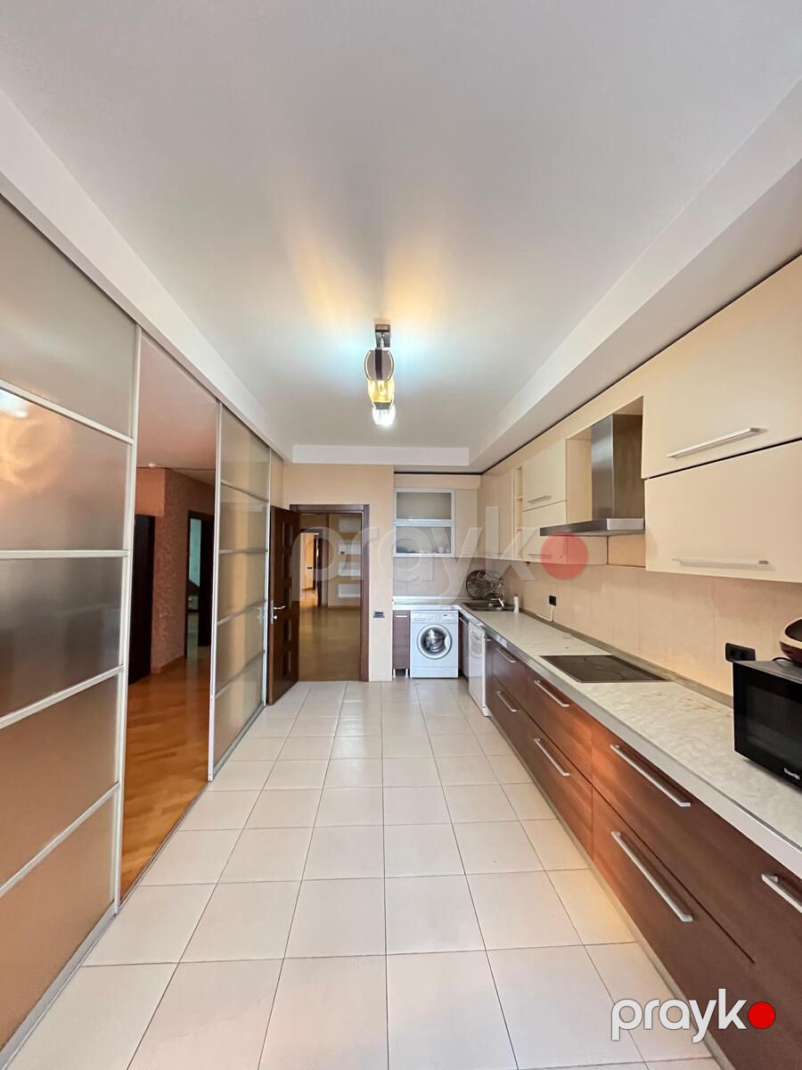 Satılır 4 otaqlı yeni tikili 211 m² — Mənzil, Bakı (9)