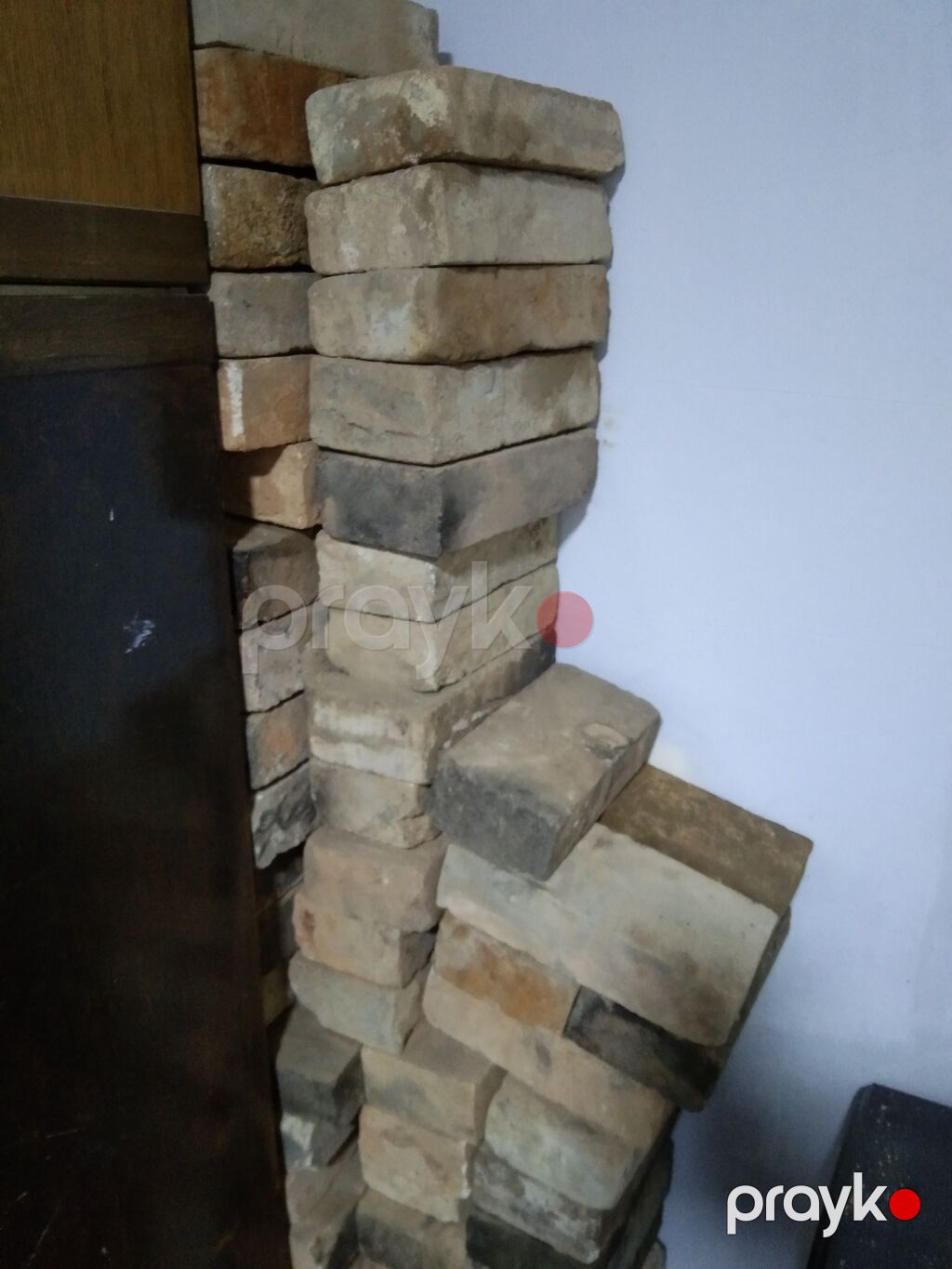 Dekorativ Sovetin kerpici, yaxsi veziyyetdedir, islenmis. 200 ədəd var — Tikinti blokları, kərpic və panellər, Bakı (2)