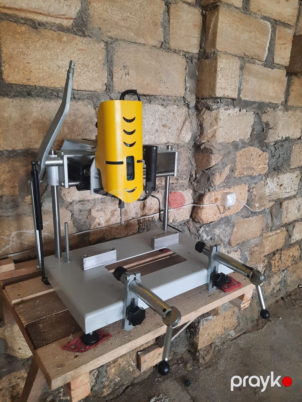 Aluminum, Pvc, Ağac emalı üçün frezə–qazma dəzgahı - Universal — Stanoklar, Saatlı (2)