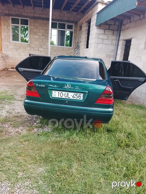 Mercedes-Benz C 200: 2 l Sedan — Ağcabədi