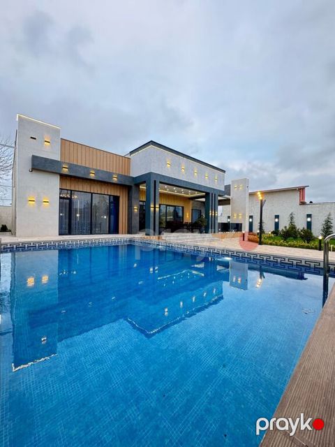 Satılır 5 otaqlı həyət evi/bağ evi 250 m² — Bakı