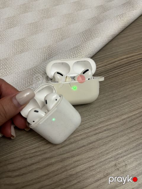 Qulaqcıqlar Apple AirPods — Bakı