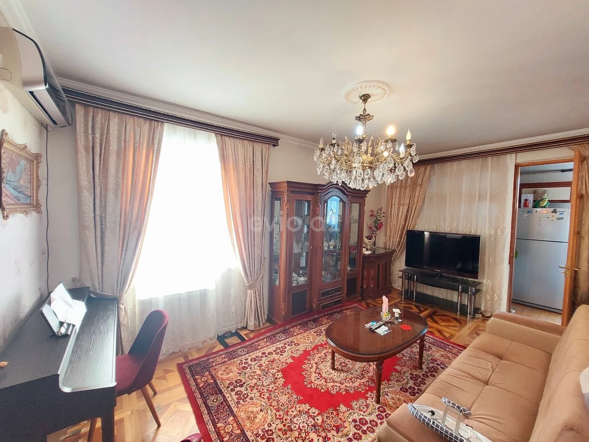 3 otaqlı orta təmirli mənzil satılır 7-ci mikrorayonda — Mənzil, Bakı (2)