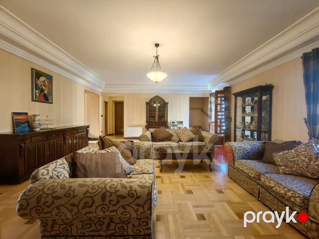 Satılır 5 otaqlı köhnə tikili 197 m² — Mənzil, Bakı (5)