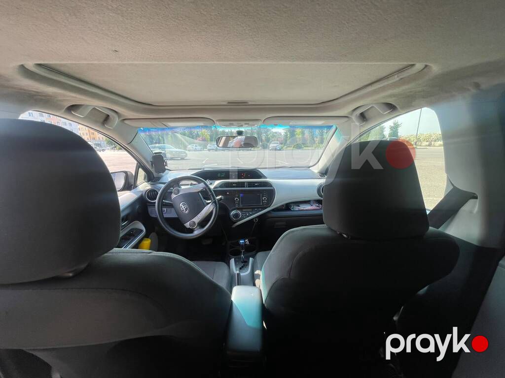 Toyota Prius C, 1.5 L, 0.9 kWh, 2012 il, 378 196 km — Avtomobillər, Sumqayıt (7)