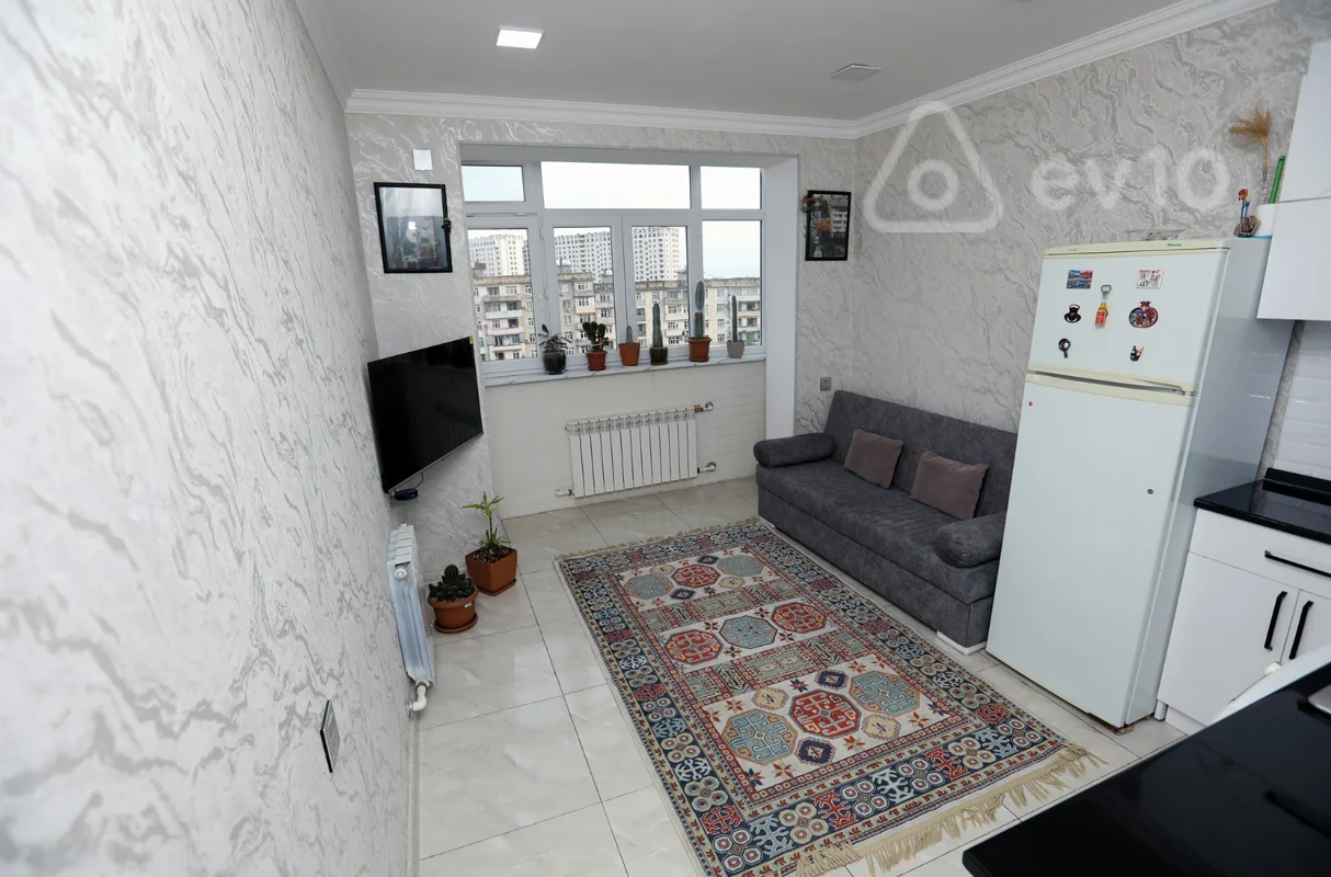 3 otaqlı mənzil, 60 m², Bakı, Əhmədli M Zərifə Əliyeva adına baxça yaxınlığı — Bakı
