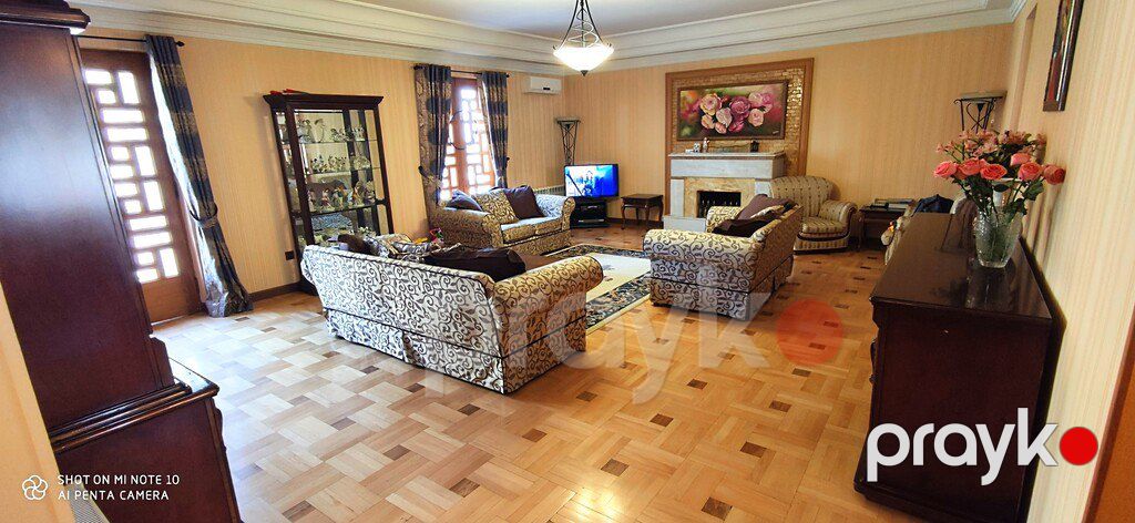Satılır 4 otaqlı köhnə tikili 192 m² — Mənzil, Bakı (8)