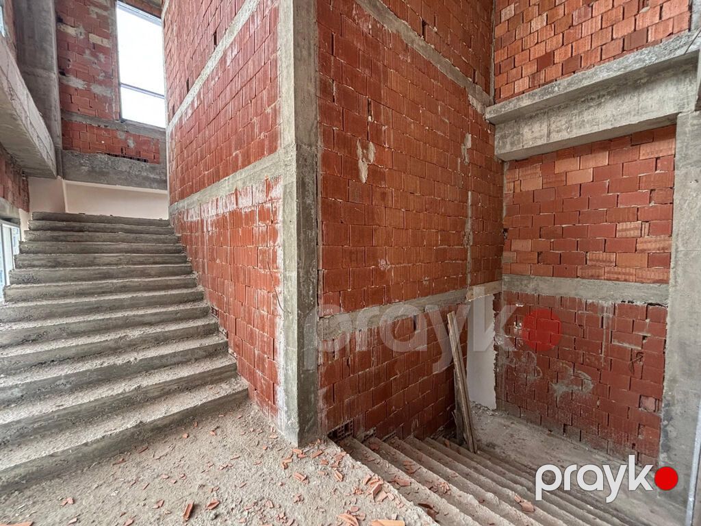 Ağ Şəhərdə 1100 m² premıum kommersiya obyekti — satılır Yer: Ağ — Əmlak, Bakı (7)