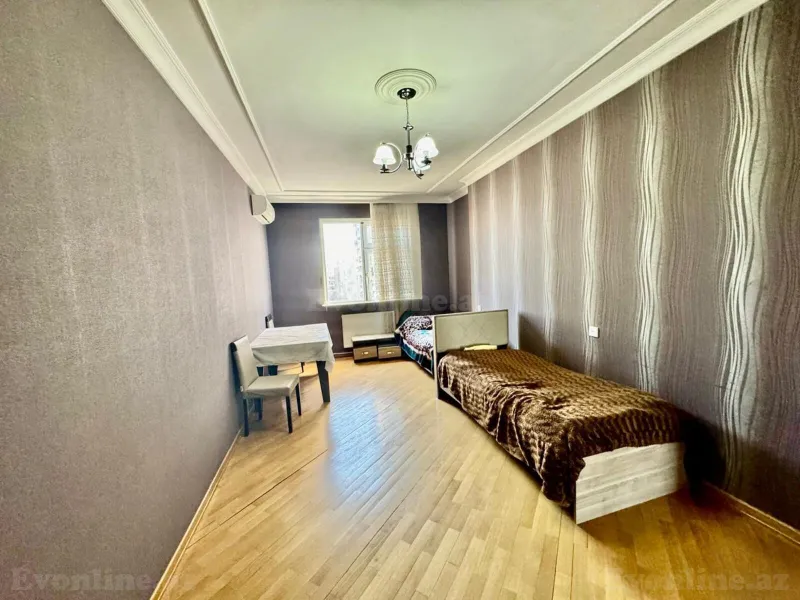 Satılır 3 otaqlı Mənzil Yeni tikili 125 m² Bakı, Binəqədi r., Azadlıq prospekti m., 8-ci mikrorayon — Mənzil, Bakı (6)