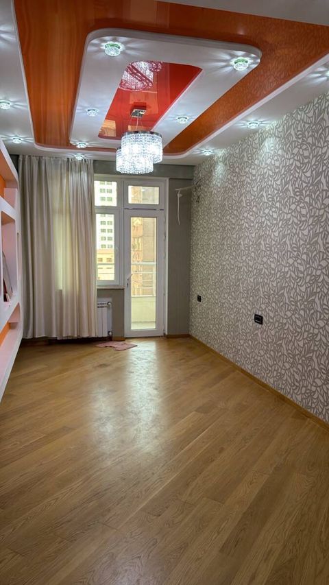 Satılır 4 otaqlı yeni tikili 178 m² — Bakı